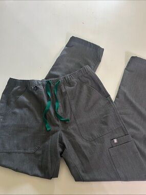 Figs Men's Gray Scrub Pants